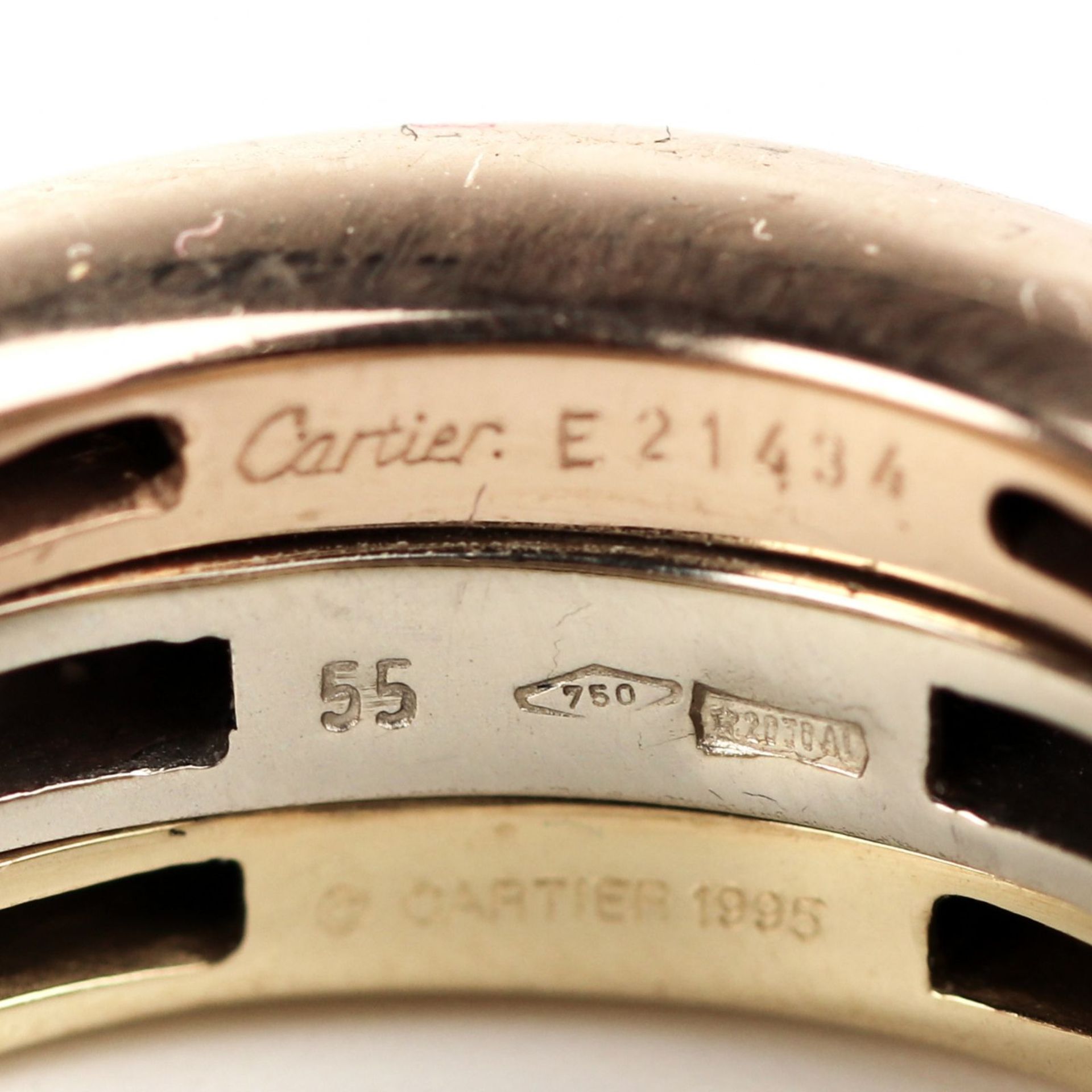 Cartier Mobilis tricolor 0.750 diamond ring in the original case. - Image 7 of 8