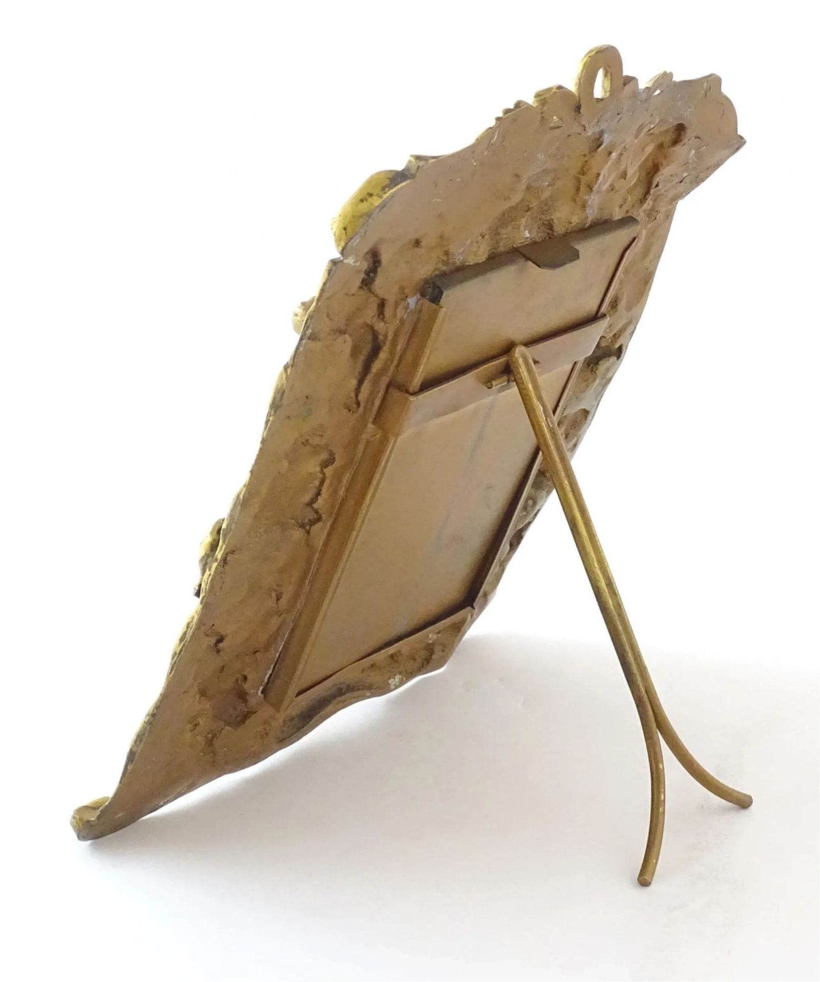 Non-trivial photo frame of gilded bronze in the Neo-Baroque style. - Image 3 of 4