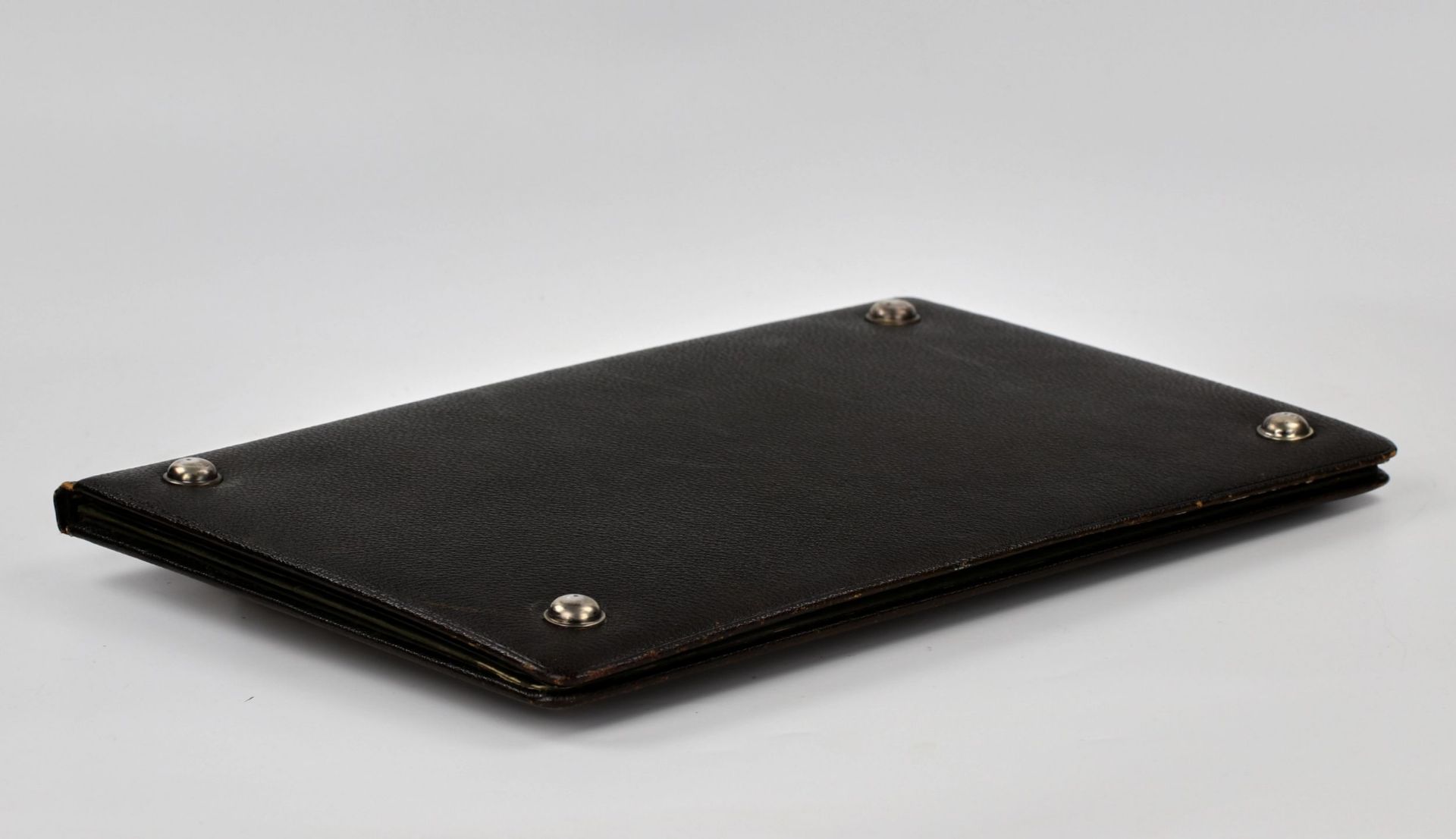 Leather portfolio with silver overlay. Russia, St. Petersburg, 1908-1917. - Bild 5 aus 6