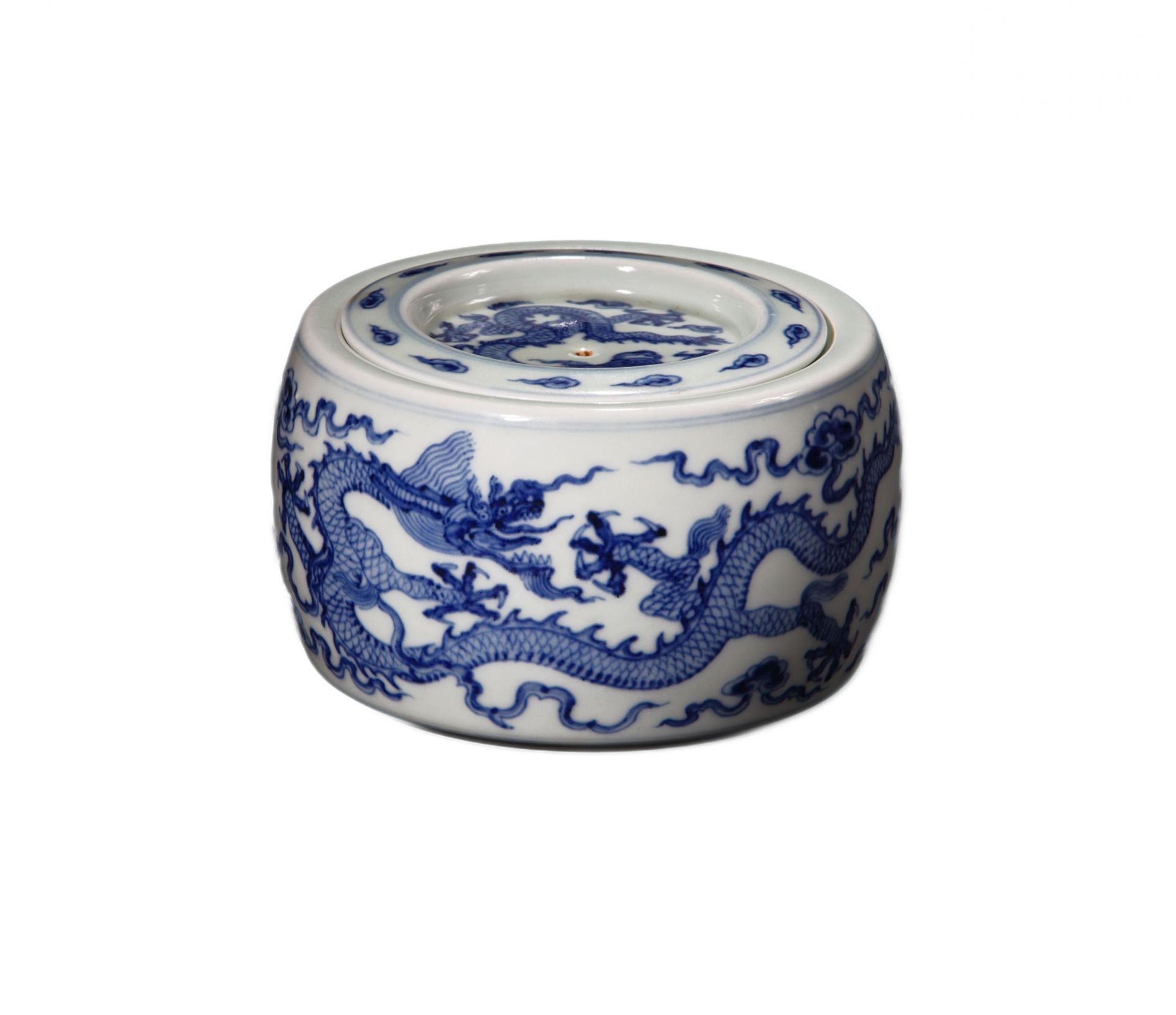 Blue and white Ming style Cricket Chenghua mark. Republic period 1912-1949. - Image 3 of 3