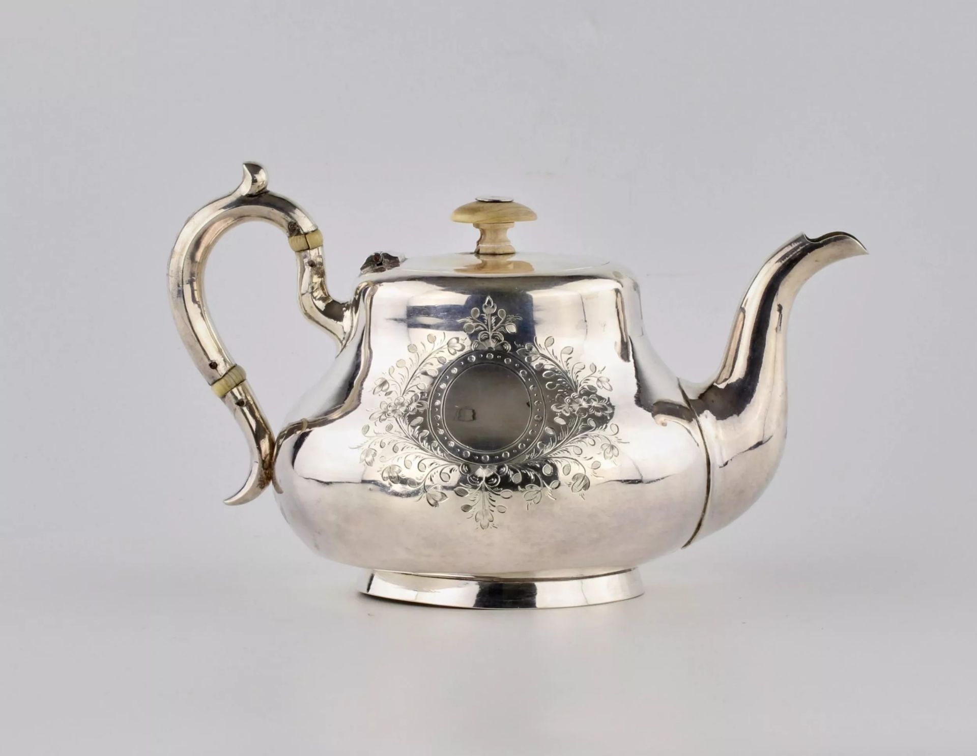 Russian silver tea set - Image 4 of 8