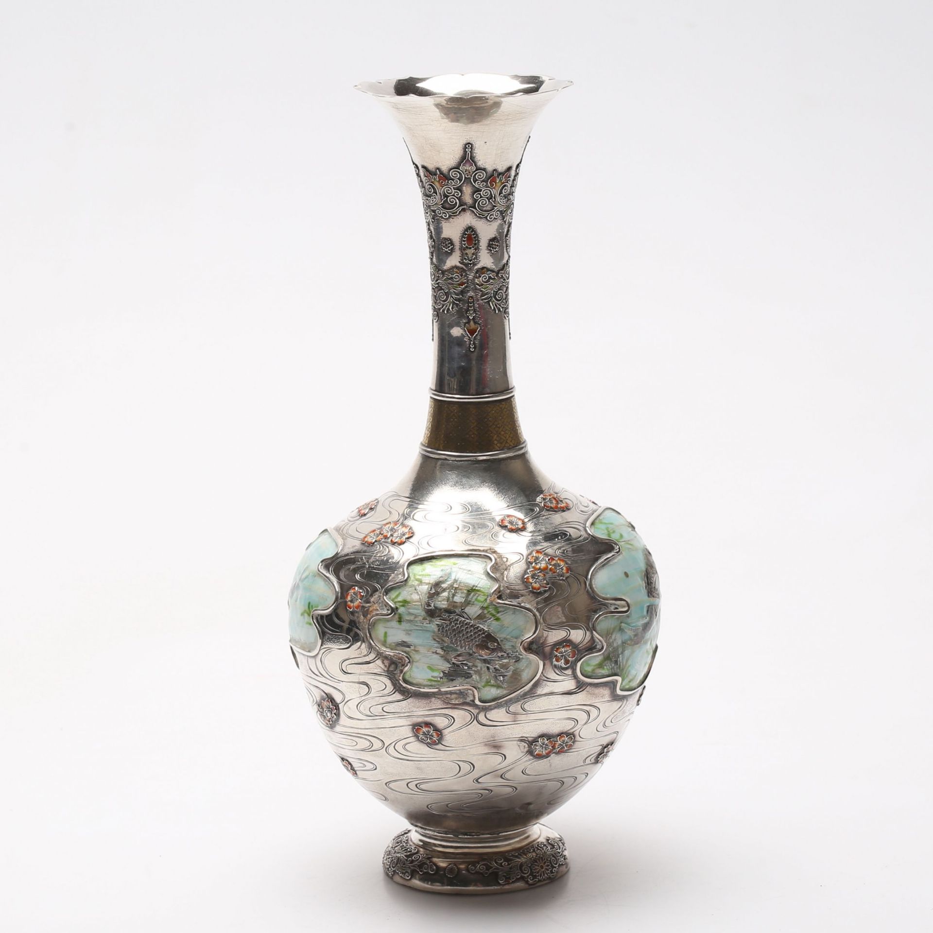 Silver vase with enamel from the Meiji period. 1868 - 1912. Japan - Bild 3 aus 7
