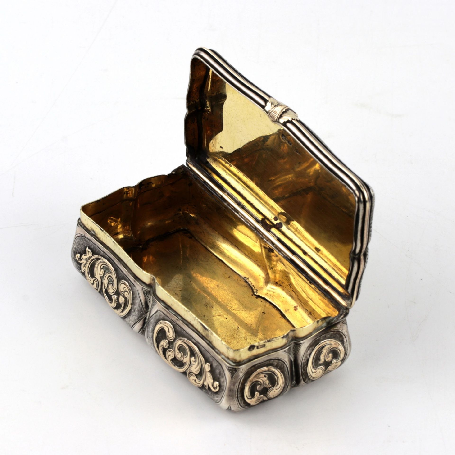 Russian silver snuffbox with gold decor. Mid 19th century. - Bild 5 aus 8