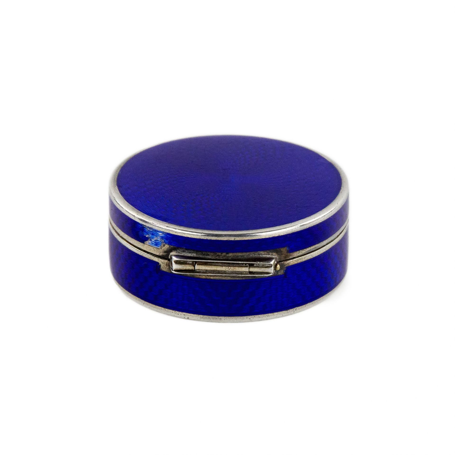 Silver, French mussel in cobalt blue guilloche enamel. - Image 2 of 6