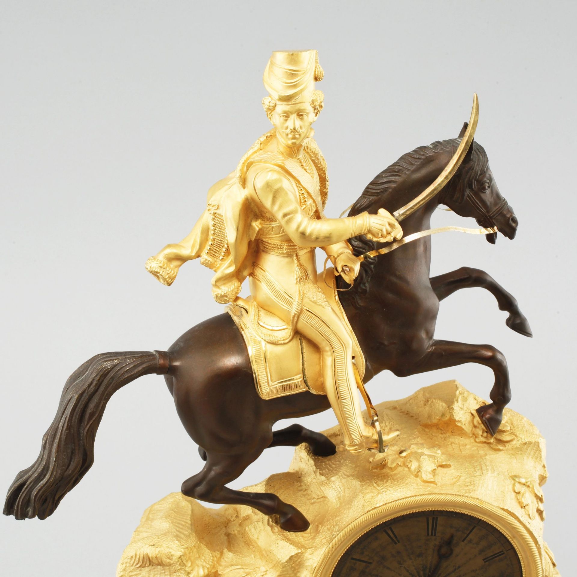 Cavalry mantel clock - Image 7 of 8