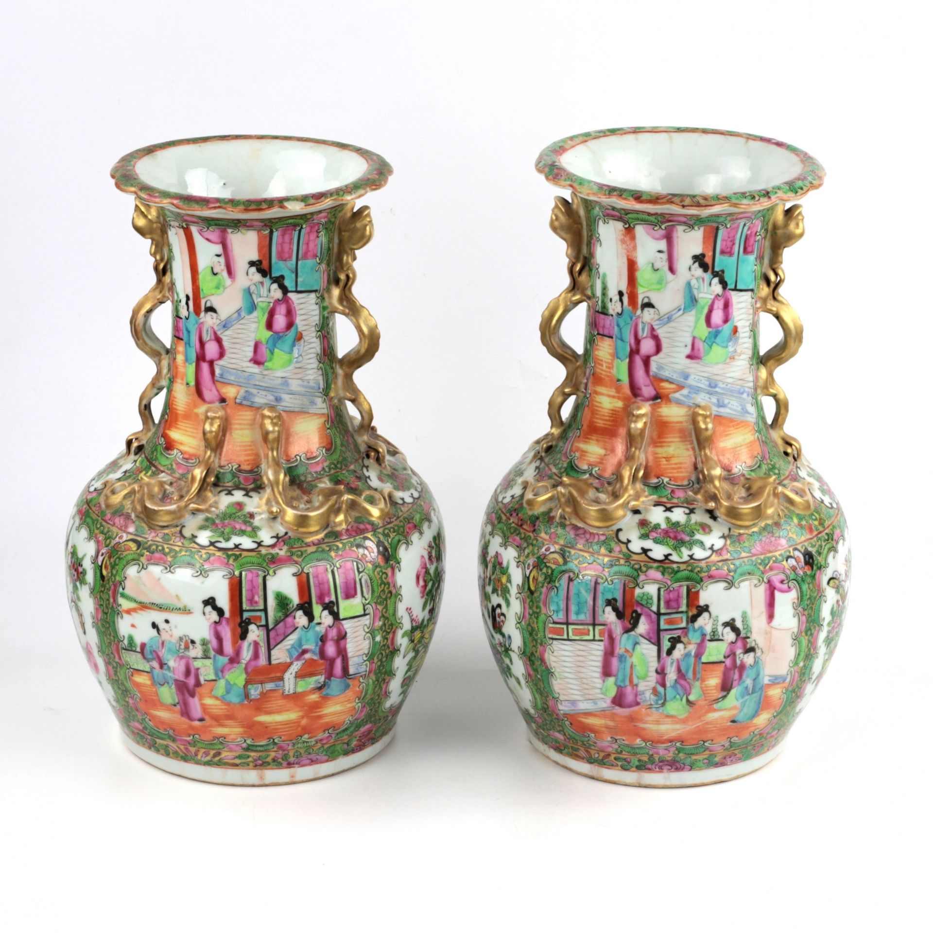 Pair of Cantonese Vases "Family Rose". - Image 3 of 5