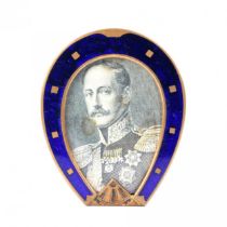 Photo frame in the shape of a horseshoe, with blue enamel from the late 19th century.