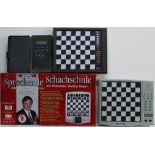 Schachcomputer. Millennium - Sprechende Schachschule. Schach spielen und lernen mit Weltmeister