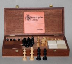 Europa. Deutschland. Siegers, Roland. Schach plus, Spiel Set mit Schachfiguren und Plättchen für das