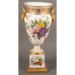 Prunkvase. Paris, Jacob Petit 19. Jh. Porzellan, bunt floral bemalt, mit Goldrand, H=58 cm. **