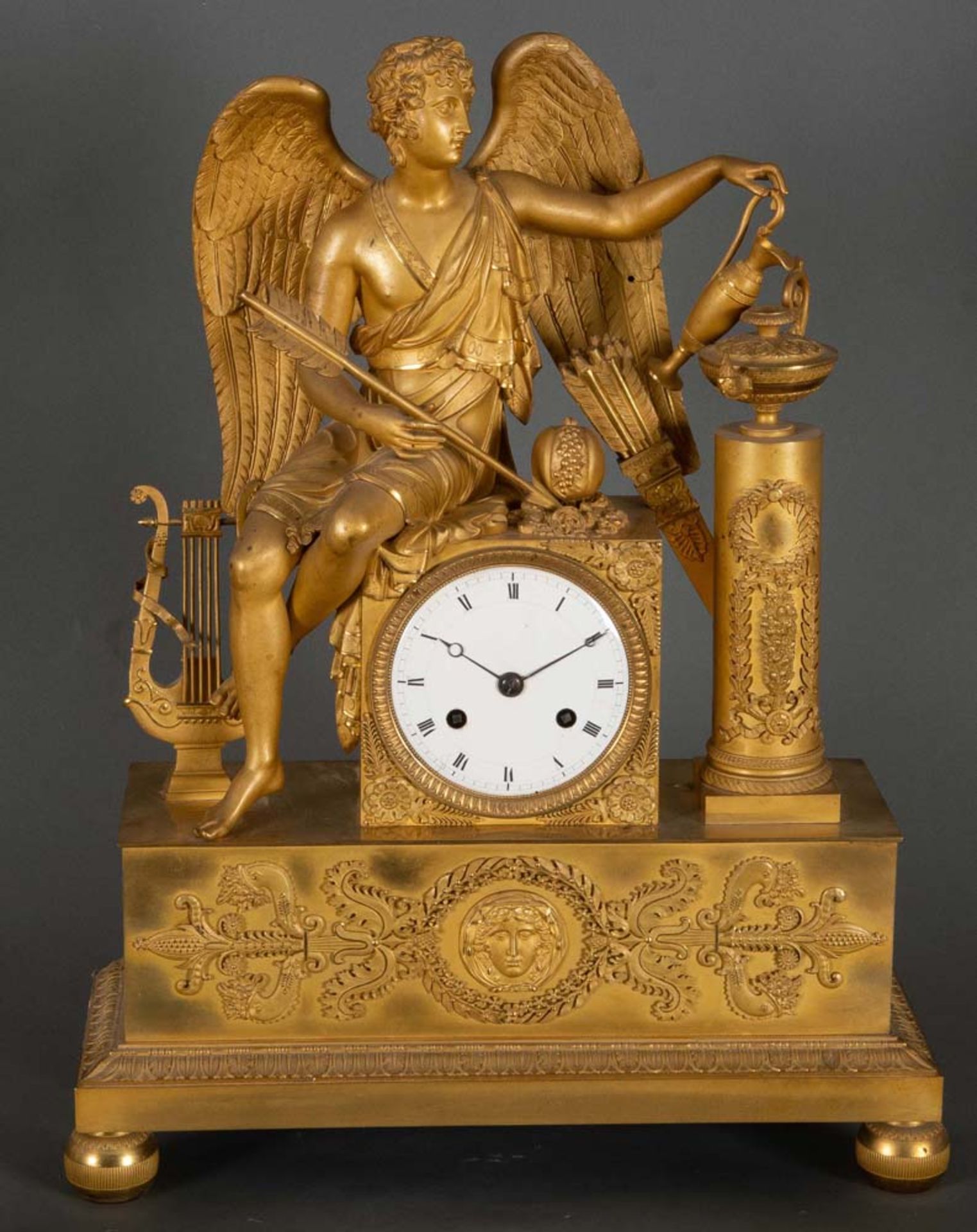 Prunk-Empire-Uhr. Paris 1805. Bronze, feuervergoldet, H=49,5 cm, B=38 cm, T=15 cm. (Funktion