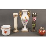 Vier Vasen und ein Cachepot. Rosenthal / Herend u.a., 20. Jh. Porzellan, bunt floral bemalt bzw.