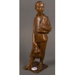 Max Kratz (1921-2000). Stehender Mann mit Stiefeln in der Hand. Bronze, verso sign., H=39 cm.