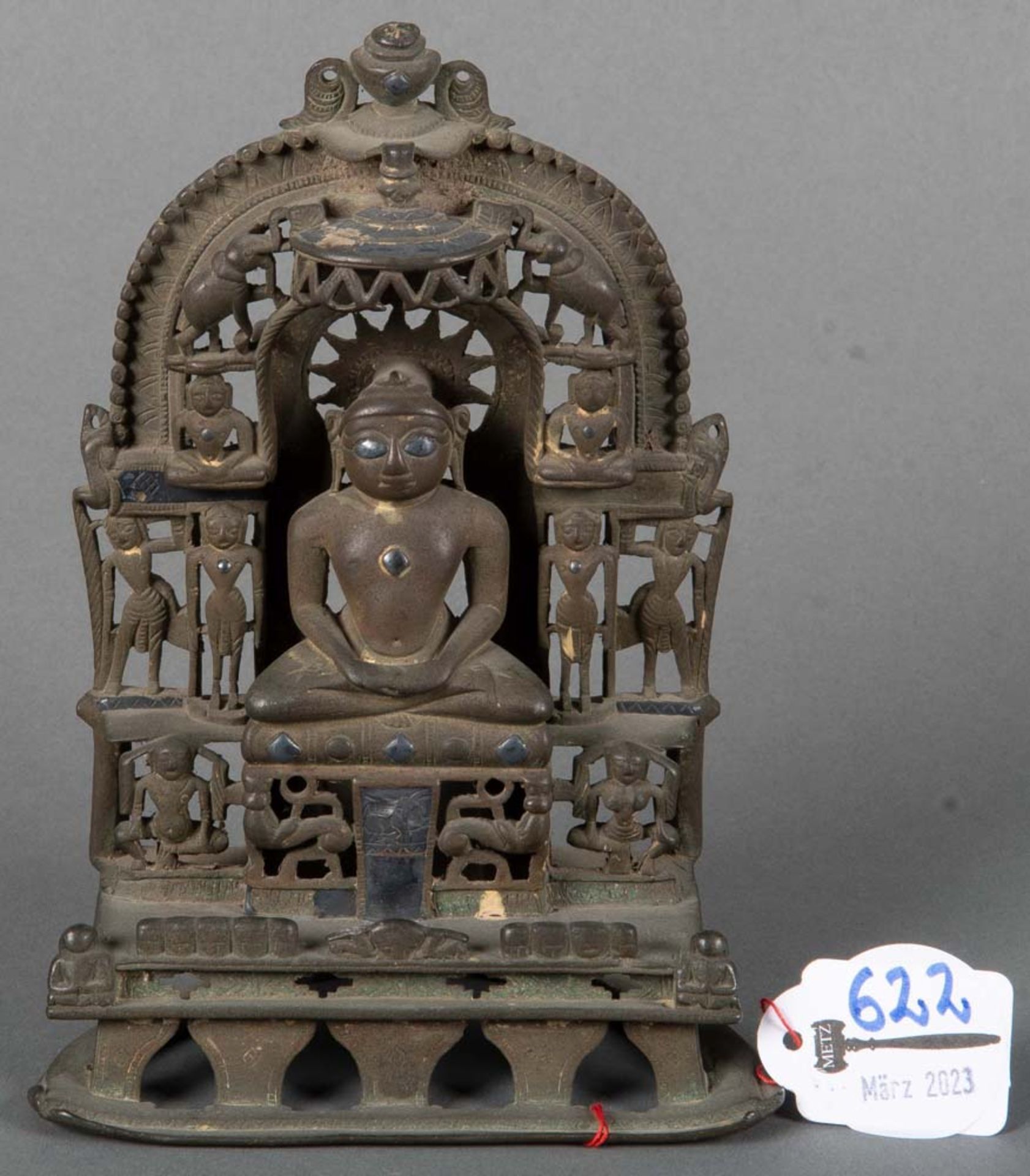 Buddha. Asien. Bronze, auf Sockel, H=16 cm.
