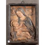 Antonio Rossellino (1427-1479/81) attrib. Madonna mit Kind. Terrakotta, reliefiert und farbig