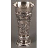 Schützenpokal. Deutsch dat. 1896. 800er Silber, ca. 254 g, Wandung reich reliefiert mit Wappen und