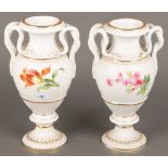 Paar Schlangenhalshenkelvasen. Meissen 19. Jh. Porzellan, bunt floral bemalt, gold gesäumt, am Boden