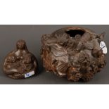 Vase und Mutter mit zwei Kindern. Wohl Deutsch 20. Jh. Keramik / Steinzeug, modelliert, verso