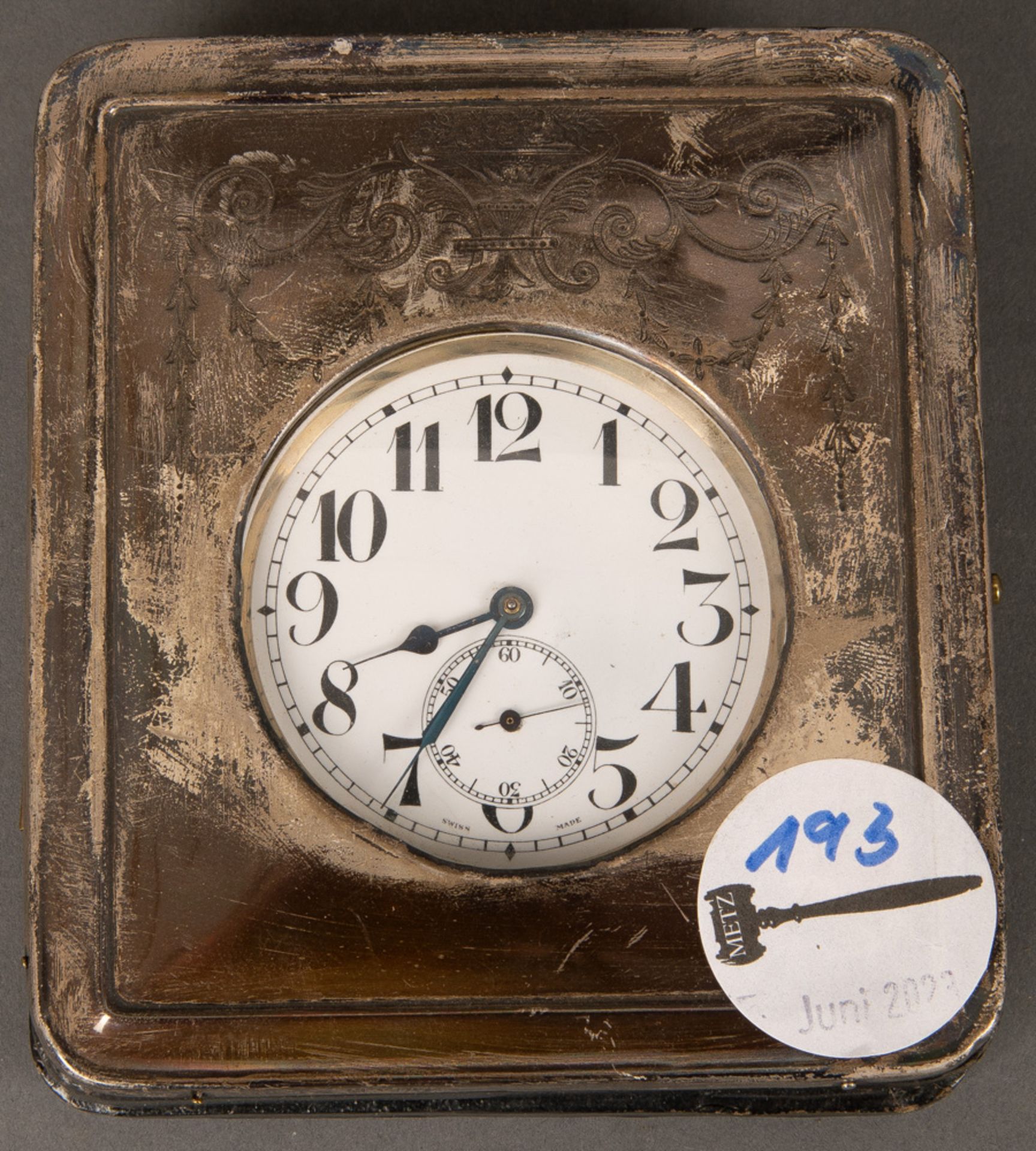 Große Kutschertaschenuhr. Schweiz 20. Jh. Silbergehäuse, mit Kronenaufzug, Emailleziffernblatt mit