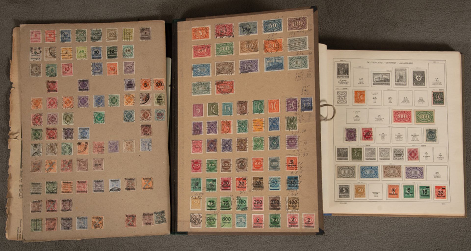 Zwei Briefmarkenalben, teilw. gefüllt. Deutsches Reich und früher.