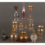 Konvolut von 15 Glasobjekten, meist Vasen und Karaffen. Deutsch 20. Jh. Glas, teilw. kaltgold und