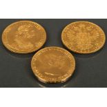Drei Goldmünzen. Ungarn u.a, ca. 62 g.