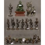 24-tlgs. Konvolut. Asien. Bronze / Jade. Bestehend aus: Fo-Hund, Buddha, Gewichte und weiteres, H=