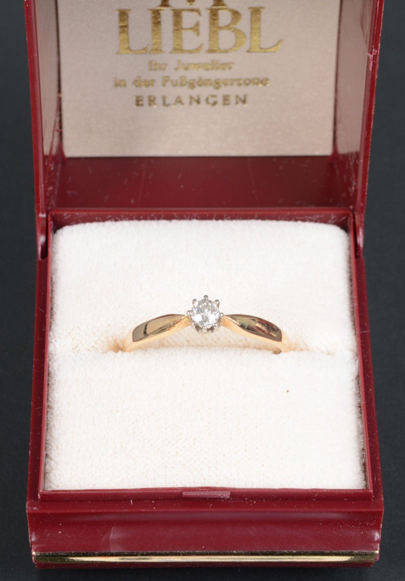 Ring. 14 ct Gold, besetzt mit Brillant-Altschliff, ca. 0,20 ct, ca. 2 g. (Ringgröße 65)