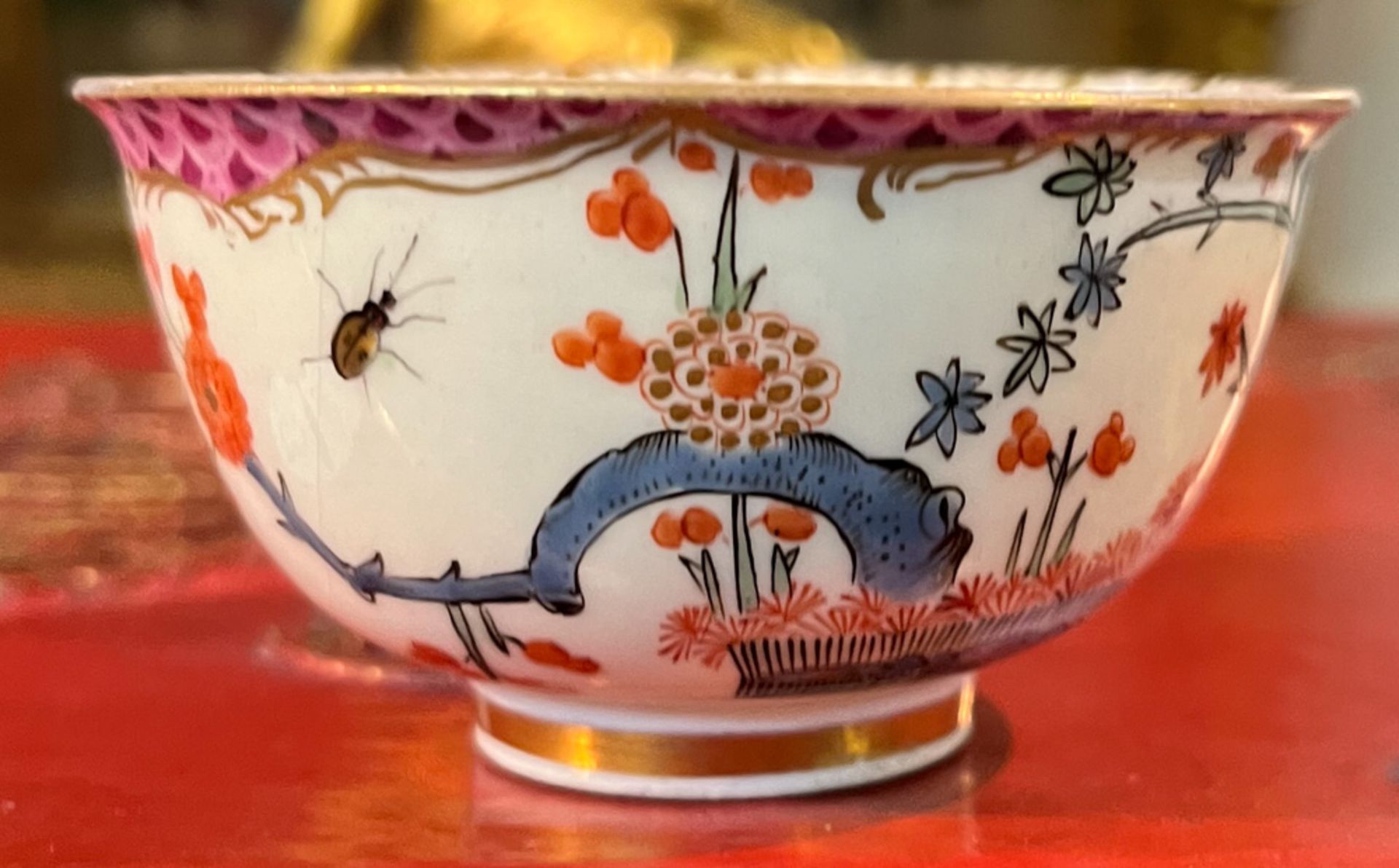 Koppchen mit Unterschale. Meissen 1725. Porzellan, bunt in Hausmalerei bemalt mit - Image 3 of 11