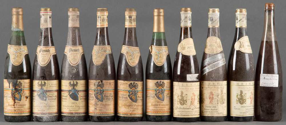 Eine ca. 2.200 Flaschen umfassende, bedeutende, alte Sammlung erlesener Weine, meist Rotweine, - Image 66 of 260