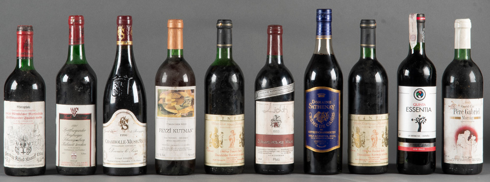 Eine ca. 2.200 Flaschen umfassende, bedeutende, alte Sammlung erlesener Weine, meist Rotweine, - Image 28 of 260