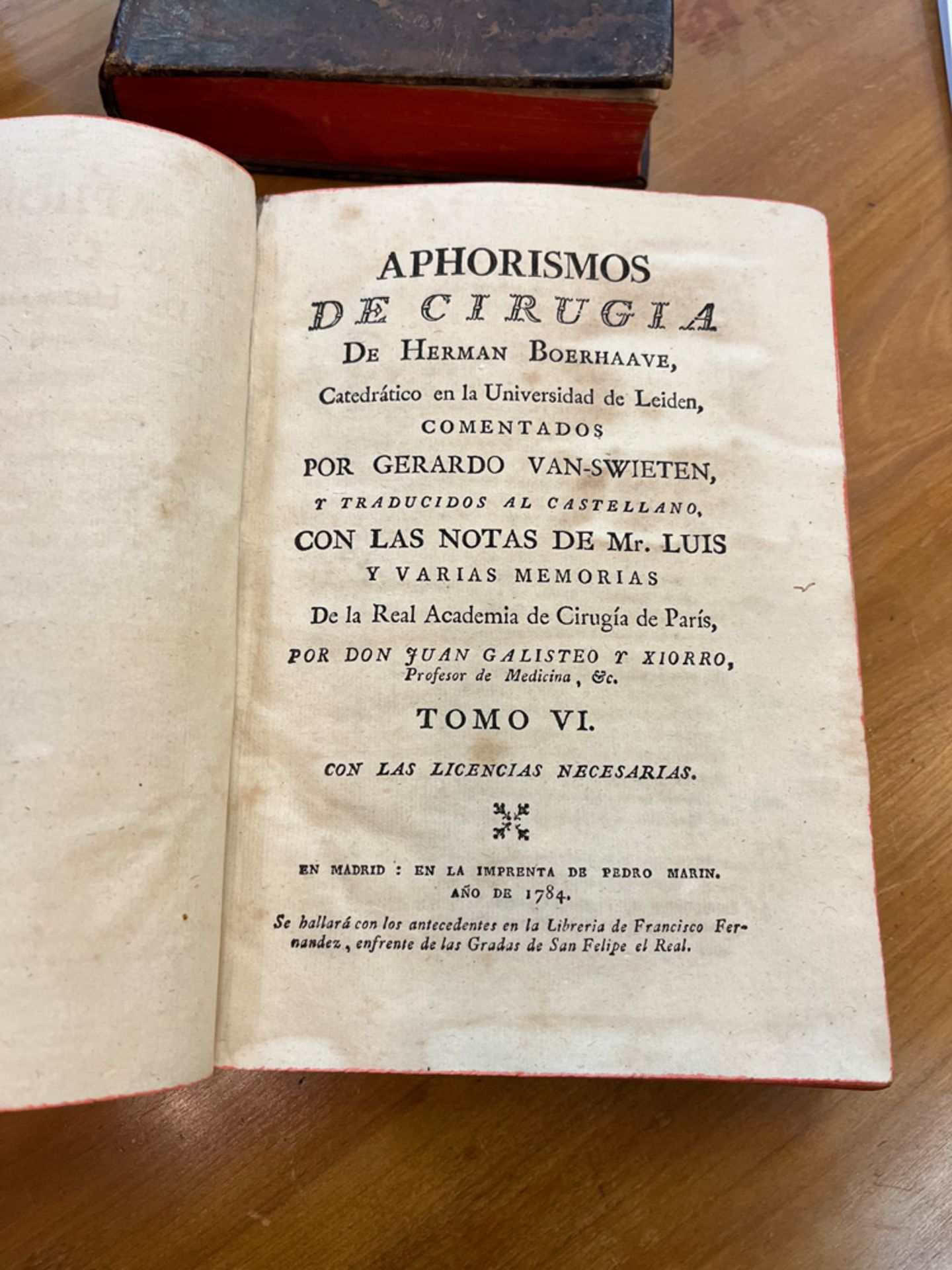 Herman Boerhaave, „Aphorismos de Cirugia“, in spanischer Sprache, sechs Bde., Madrid 1784. - Image 3 of 8