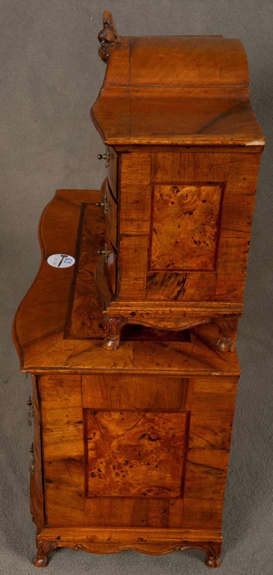 Modell-Barockaufsatzmöbel. Mainfranken 1750. Weichholzkorpus, furniert mit Nussbaum und - Image 8 of 8