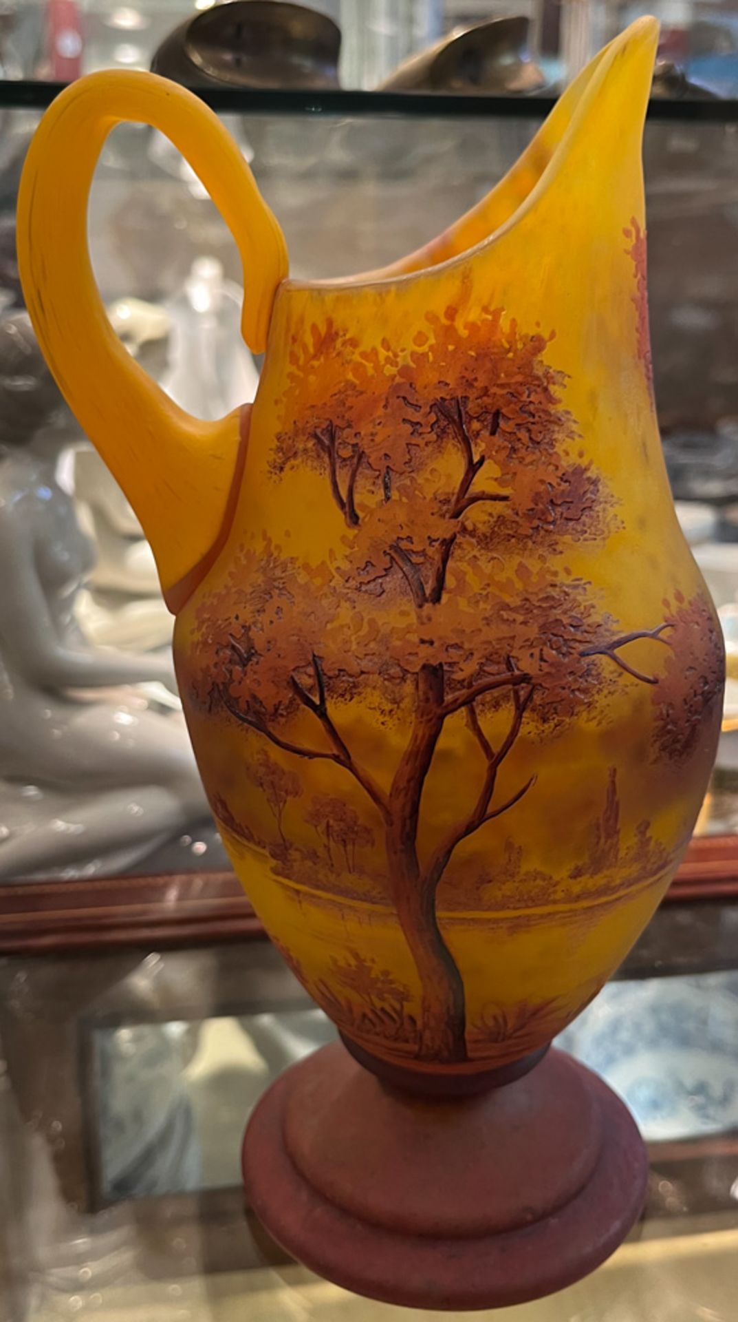 Jugendstil-Henkelvase. Nancy, Daum Frères & Cie, Verreries um 1900. Farbloses Glas, farbig - Image 6 of 9