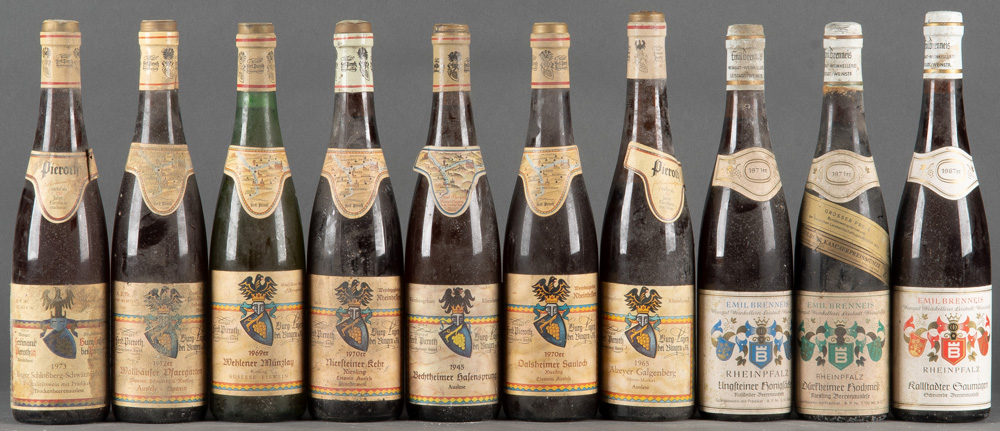 Eine ca. 2.200 Flaschen umfassende, bedeutende, alte Sammlung erlesener Weine, meist Rotweine, - Image 81 of 260