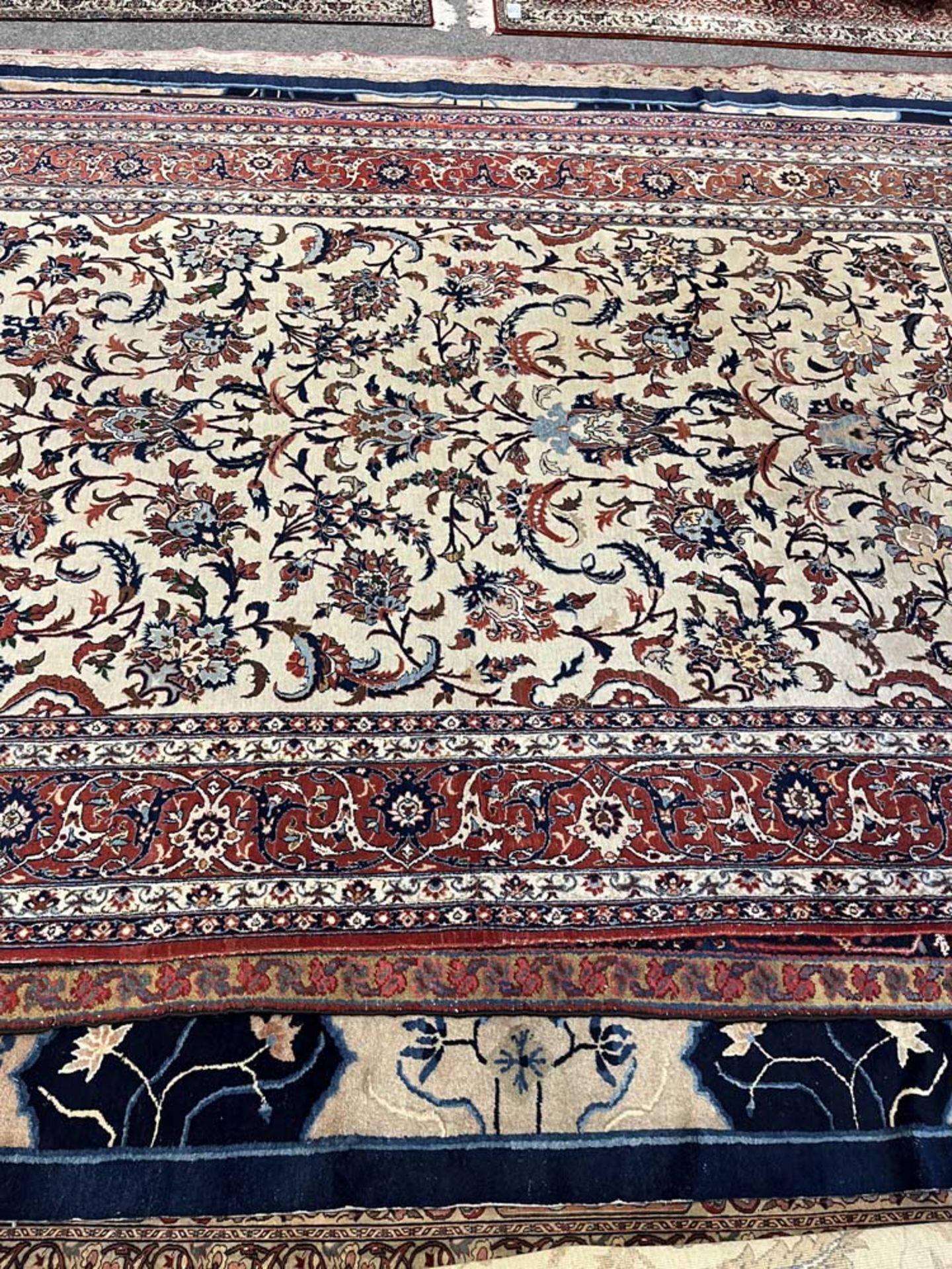Isfahan-Teppich, 324 x 216 cm. ** - Bild 3 aus 6