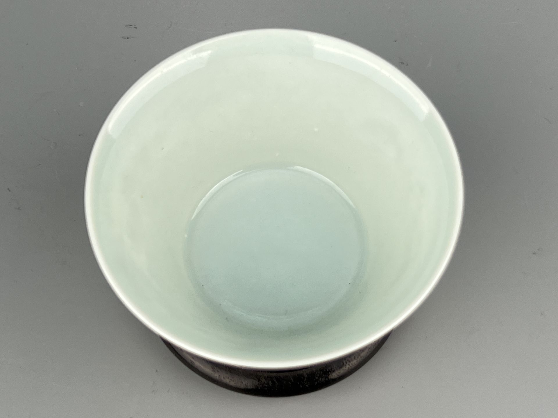 A Chinese ink painted cup, YongZheng Pr.  - Image 4 of 9