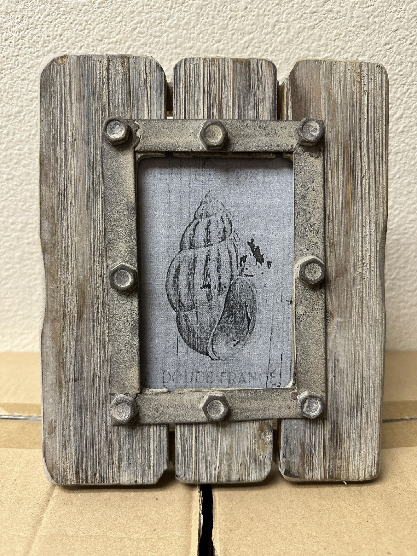 24x Rustic Wood Picture Frames, LL324x4 - Image 2 of 5