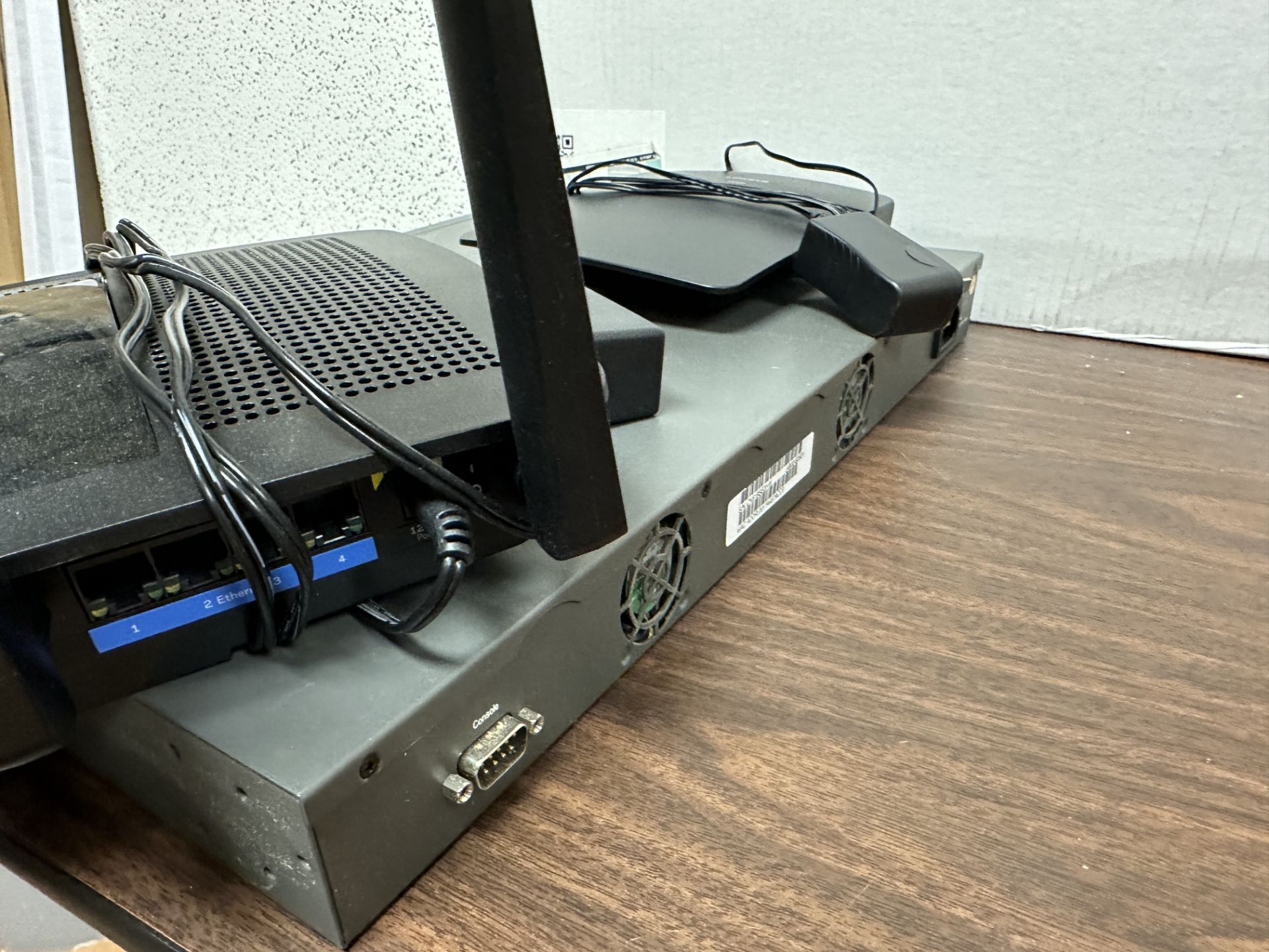 Networking Equipment: HO Procurve Switch, Linksys E1200 and Linksys EA7300, FA3 - Image 7 of 7