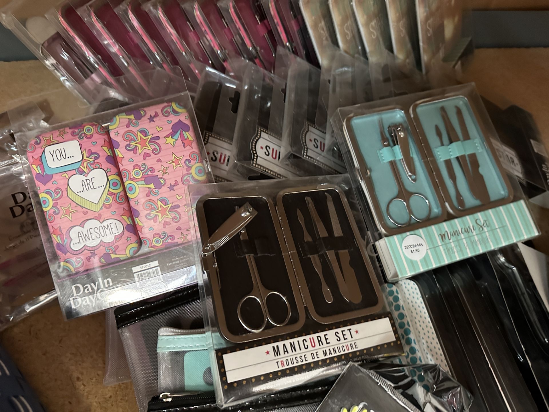 Large Lot of Day In Day out Manicure Sets, Nail files, Travel kits, etc. ARA3 - Image 6 of 7