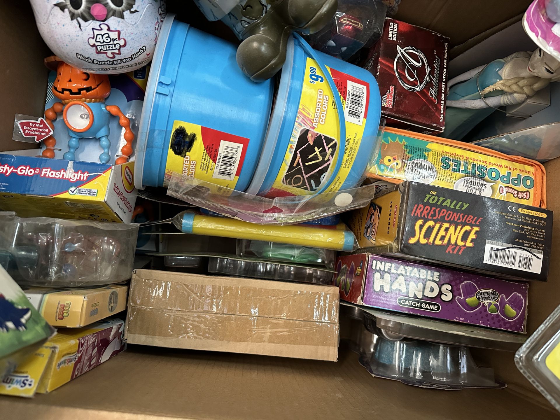 Large Box of Toys, games, etc, ARA32 - Image 3 of 3