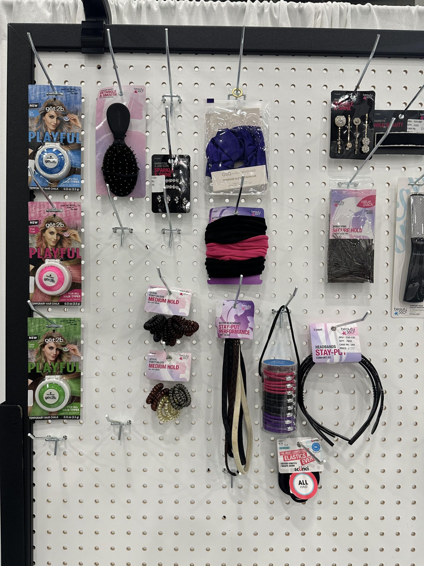 Mixed lot of nail care and hair accessories BXASD1 - Image 2 of 3