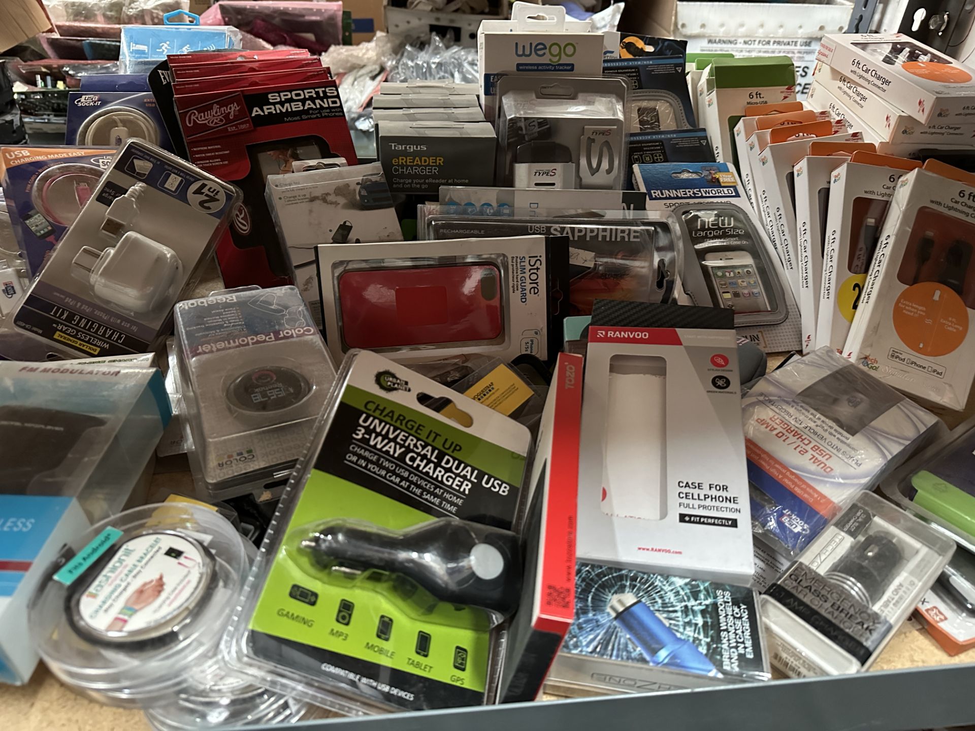 Mixed Lot of Electronics Accessories, Phone Cases, Etc, ARA15