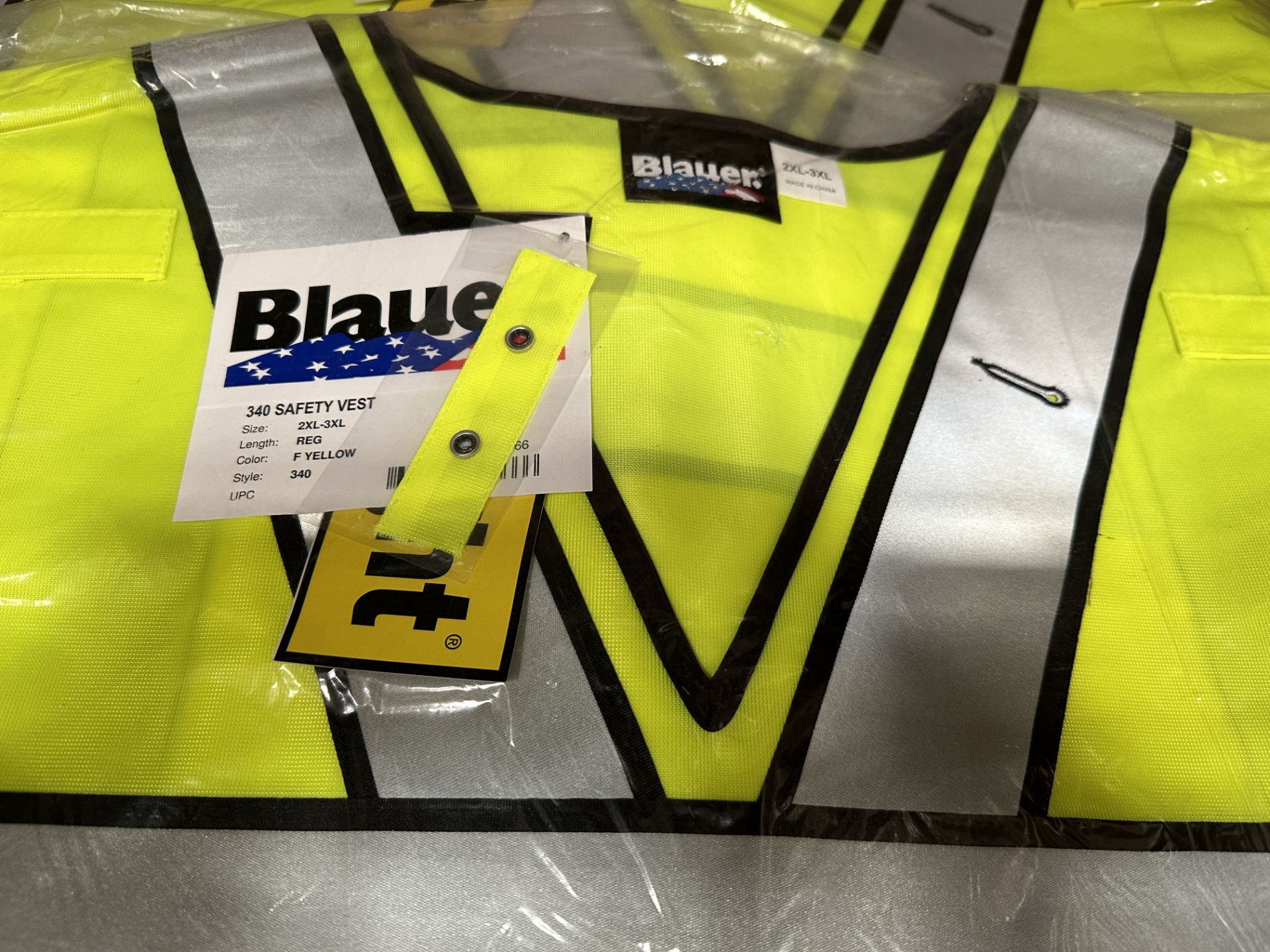 45+ Blauer Neon Work safety Vests Assorted Sizes - Image 4 of 5