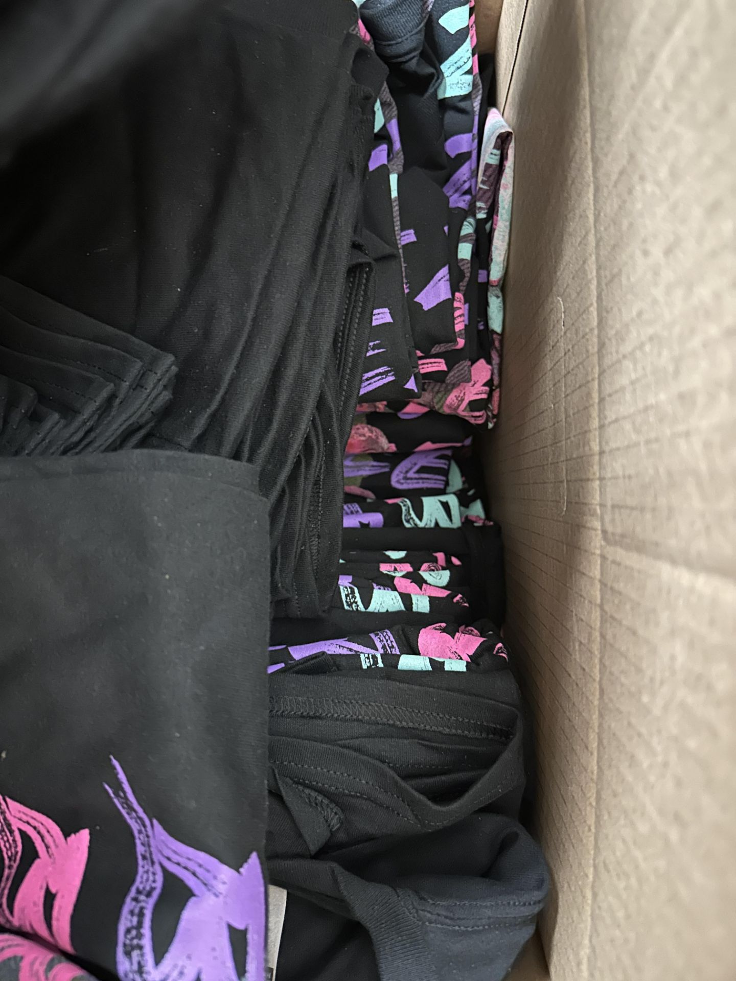 Very large Box of Chris Brown Breezy Tour T-Shirts, Assorted Sizes - Image 6 of 7