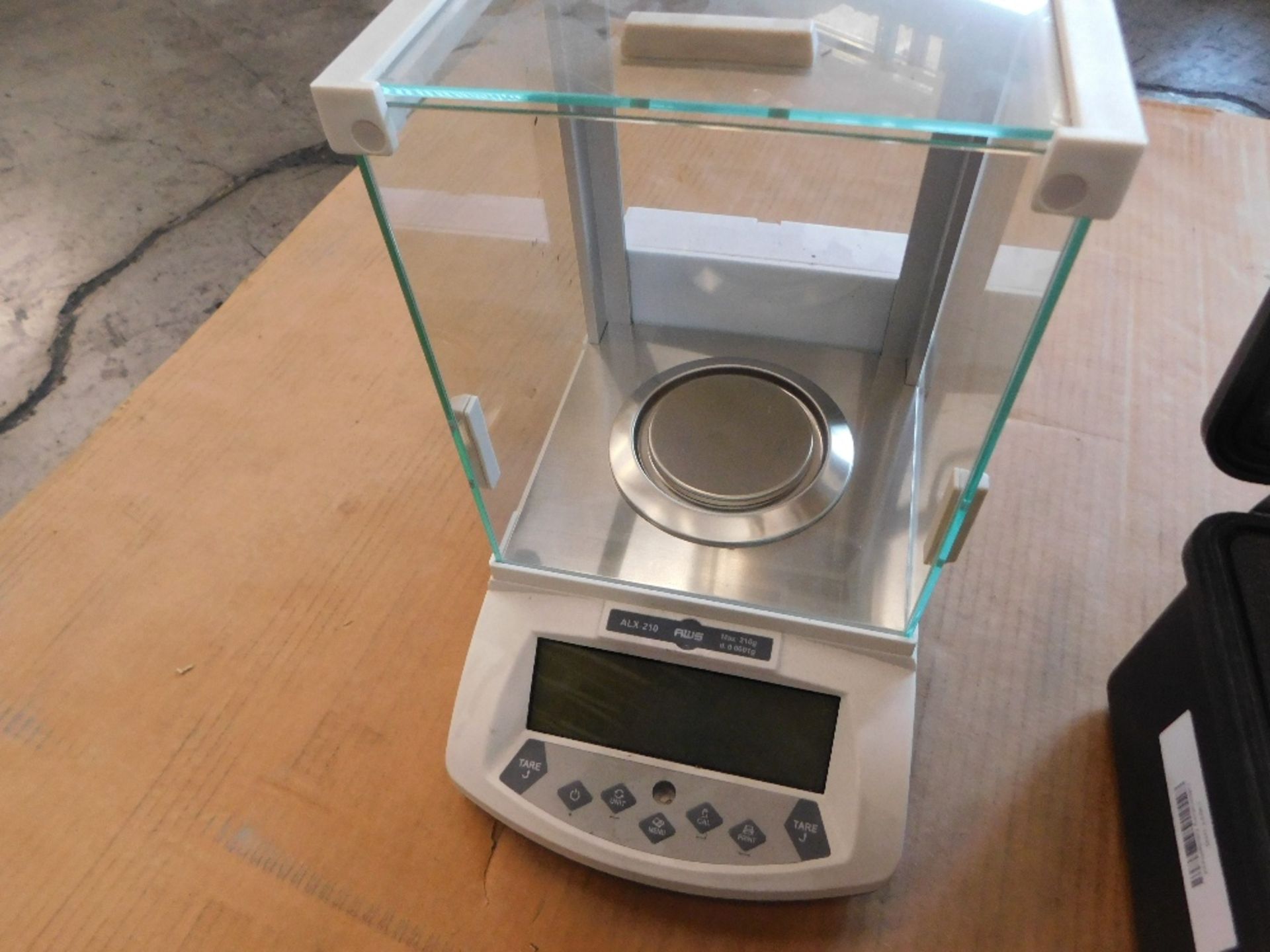 American Weigh Scales ALX-210 Analytical Balance for Precise Weighing - Image 4 of 7