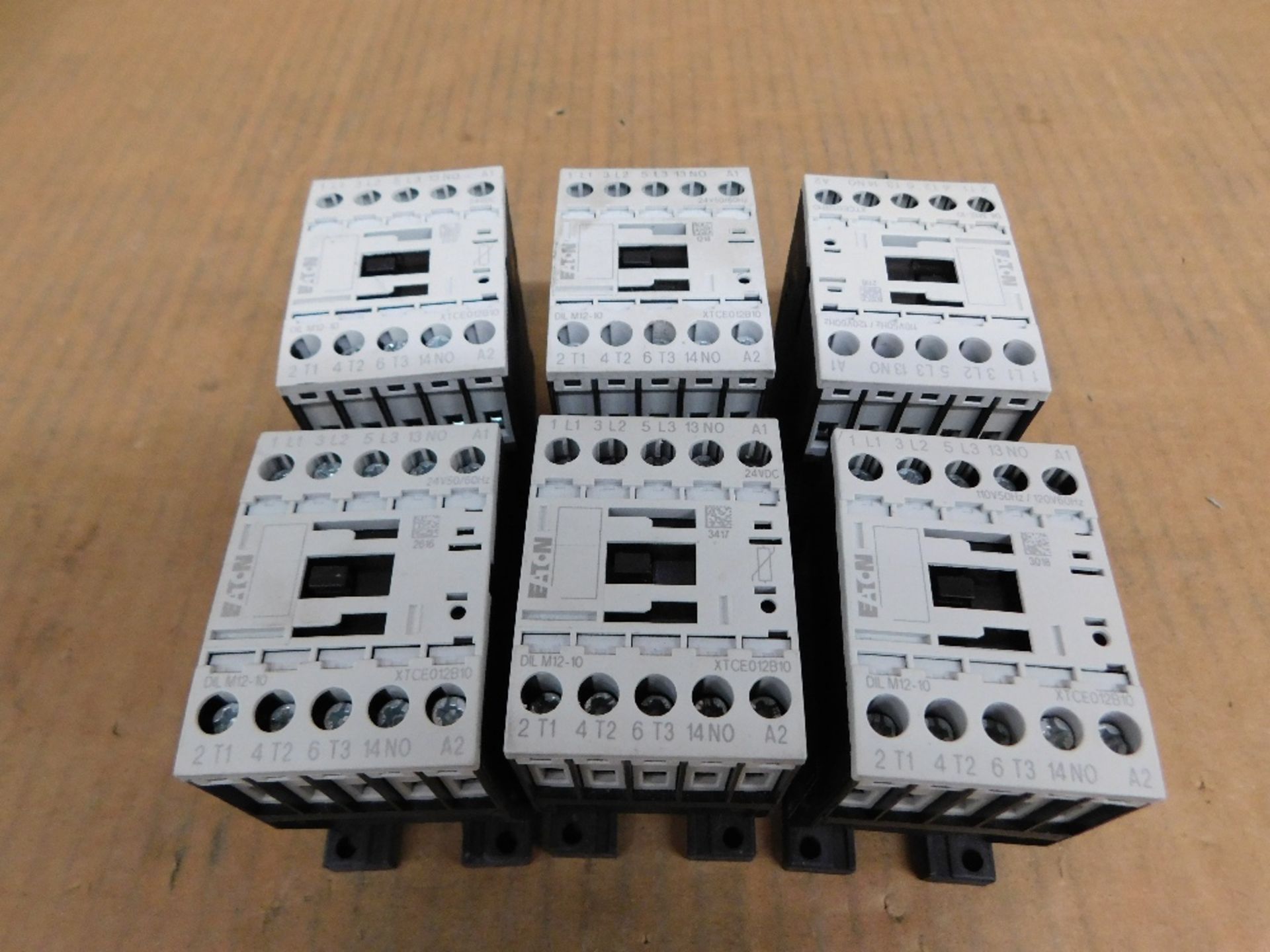 6x Eaton XTCE012B10 NEMA and IEC Contactors 3P 12A 120V 50/60Hz