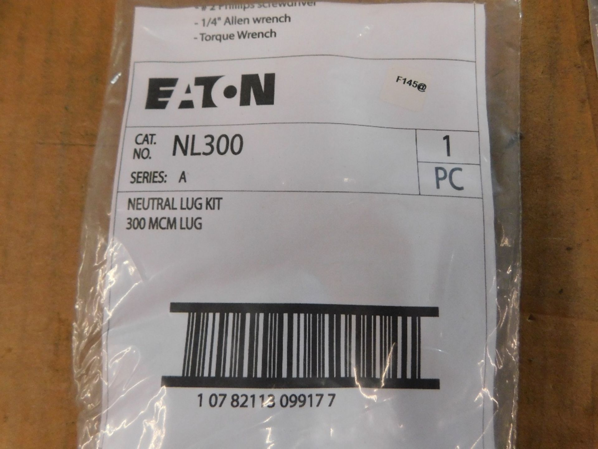 29x Eaton NL300 Lugs Neutral Lug Kit 225A EA - Image 3 of 4