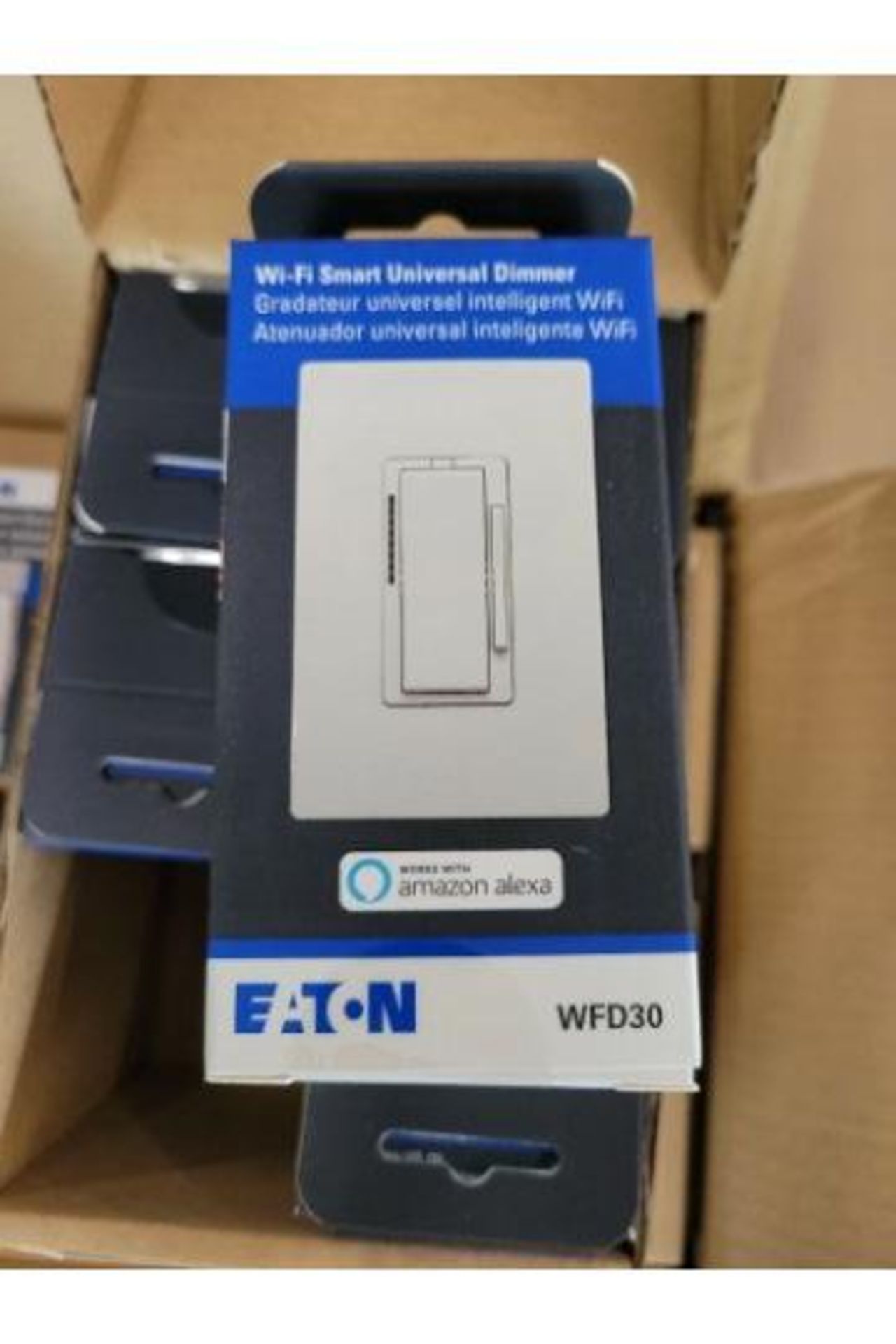 36x Eaton WFD30-W-SP-L Light and Dimmer Switches WiFi Smart Switch 125V 60Hz White - Image 4 of 4