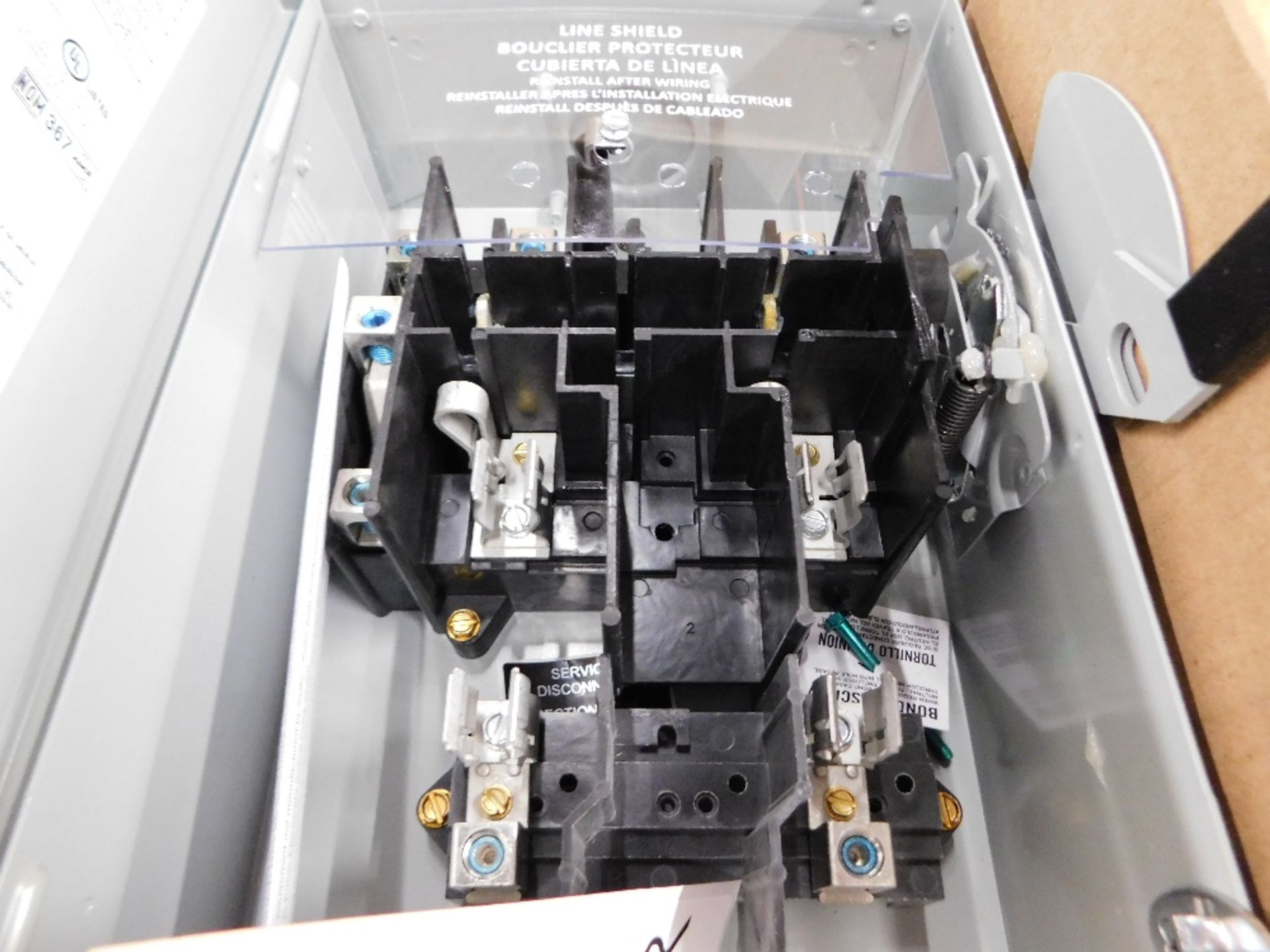 1x Eaton DG222NRB-00PV Safety Switches DG 2P 60A 240V 50 60Hz 1Ph Fusible 3Wire Nema 3R RAINPROOF - Image 5 of 6